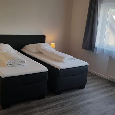 Air Rooms Hotel Kelsterbach Esterno foto