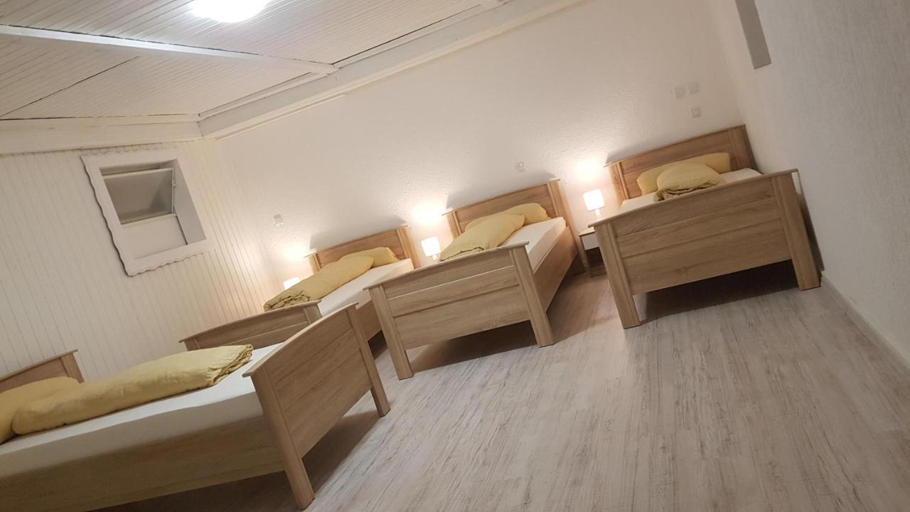 Air Rooms Hotel Kelsterbach Esterno foto