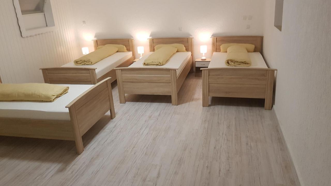 Air Rooms Hotel Kelsterbach Esterno foto