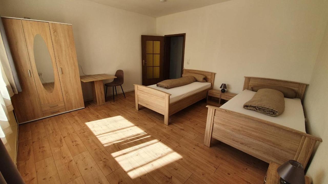 Air Rooms Hotel Kelsterbach Esterno foto